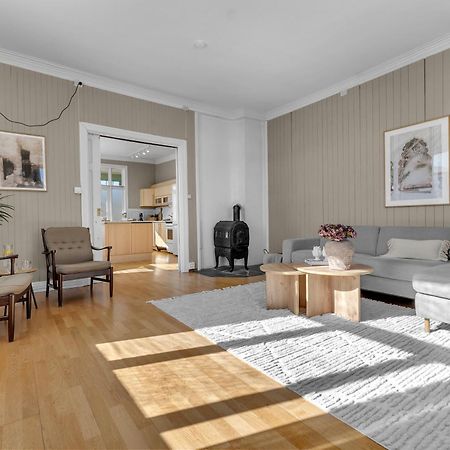 Lovely City Center Apartment With Amazing Views And Free Parking! Tromsø Exteriör bild