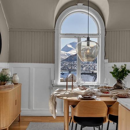 Lovely City Center Apartment With Amazing Views And Free Parking! Tromsø Exteriör bild