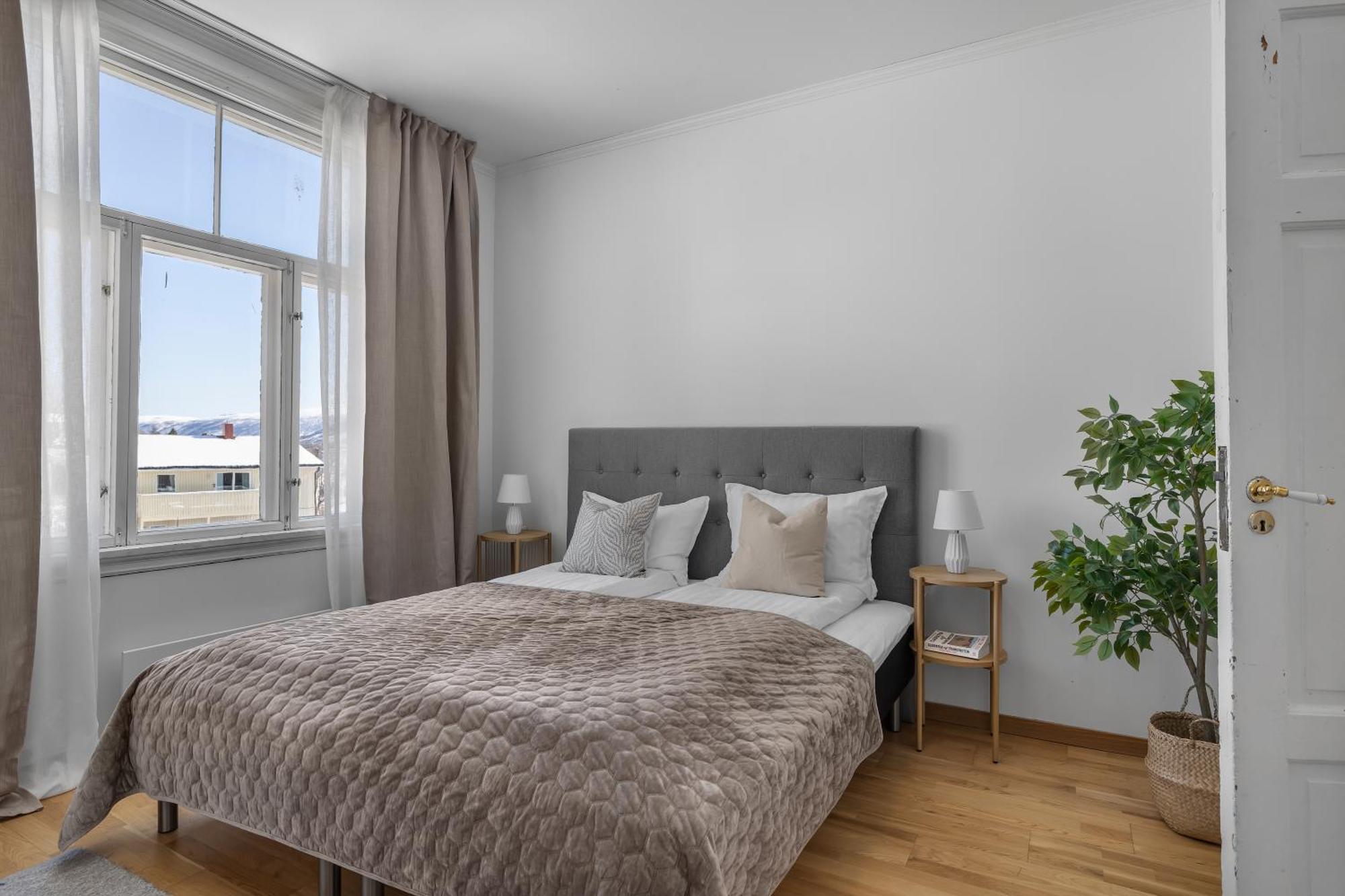 Lovely City Center Apartment With Amazing Views And Free Parking! Tromsø Exteriör bild